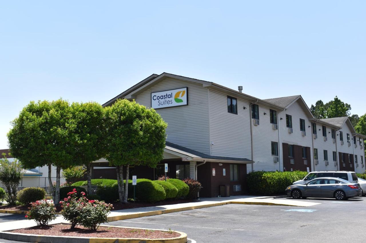 Coastal Inn & Suites Wilmington Bagian luar foto