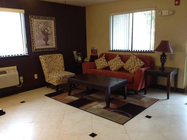 Coastal Inn & Suites Wilmington Bagian luar foto